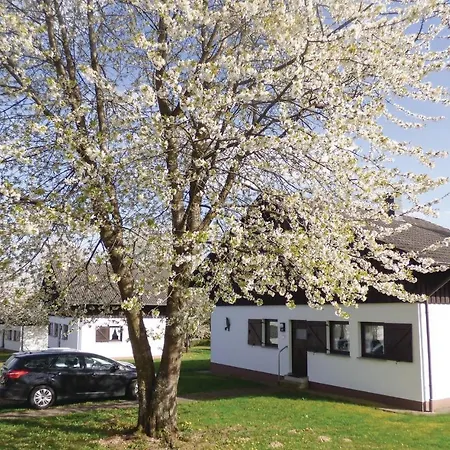 Holiday home 5 In *